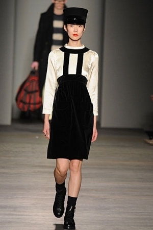 Tao Okamoto runway gallery